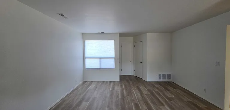 1583 E Stratford Ave #2 — Photo 6
