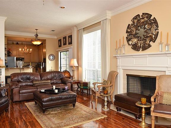 3rd image of 3001 Gleneagles Ct