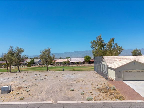 2nd image of 5605 S Club House Drive