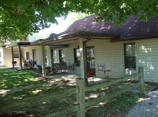 360 Jackson St, Hartsville, IN 47244