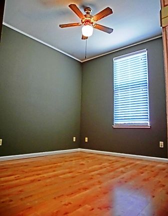 5th image of 370 N 4th St APT 4