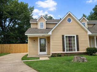6898 Tobin Dr, Bartlett, TN 38133