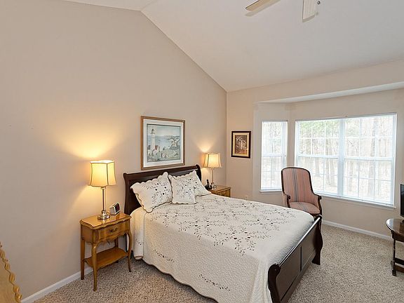 4th image of 23 Grooms Pointe Dr