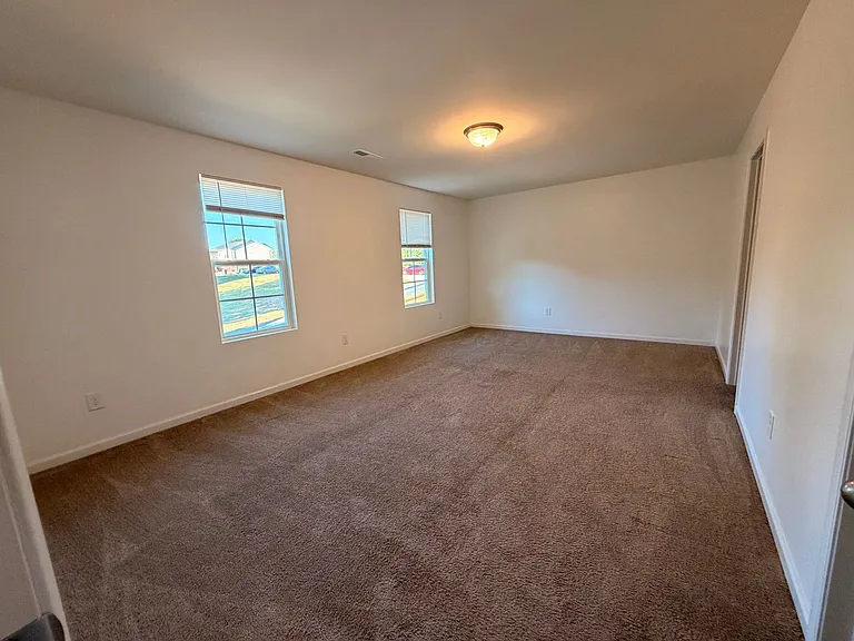 948 Brentwood Park Ln — Photo 33