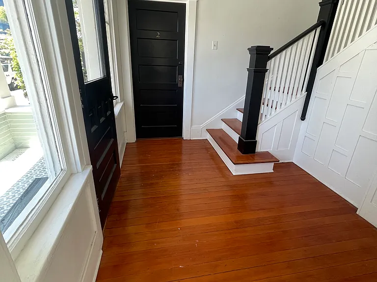 1066 Robinson Ave #1 — Photo 20