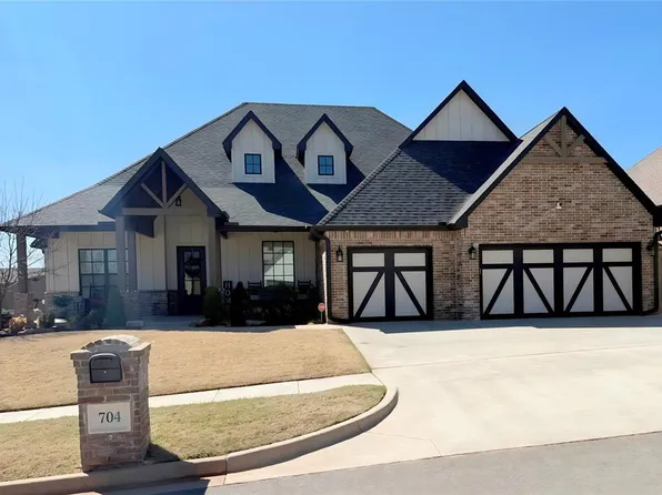 704 Maple Hill Rd, Norman, OK 73069