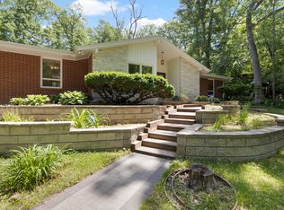 822 Lakewood Dr, Rockford, IL 61102