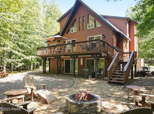 30 Par Dr, Lake Ariel, PA 18436