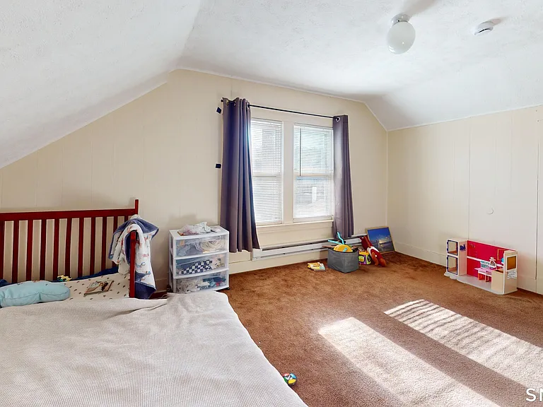 37 Landin St #A — Photo 14
