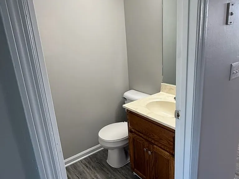 203 Aqueduct Dr — Photo 2