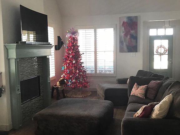 4th image of 12018 Topeka Ave