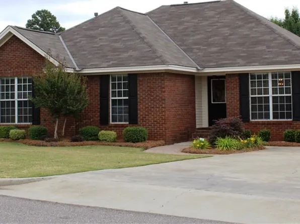 1714 Edinburgh St, Prattville, AL 36066