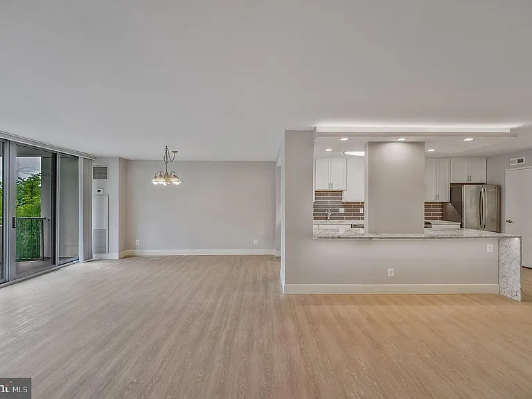 5101 River Rd #618 — Photo 7