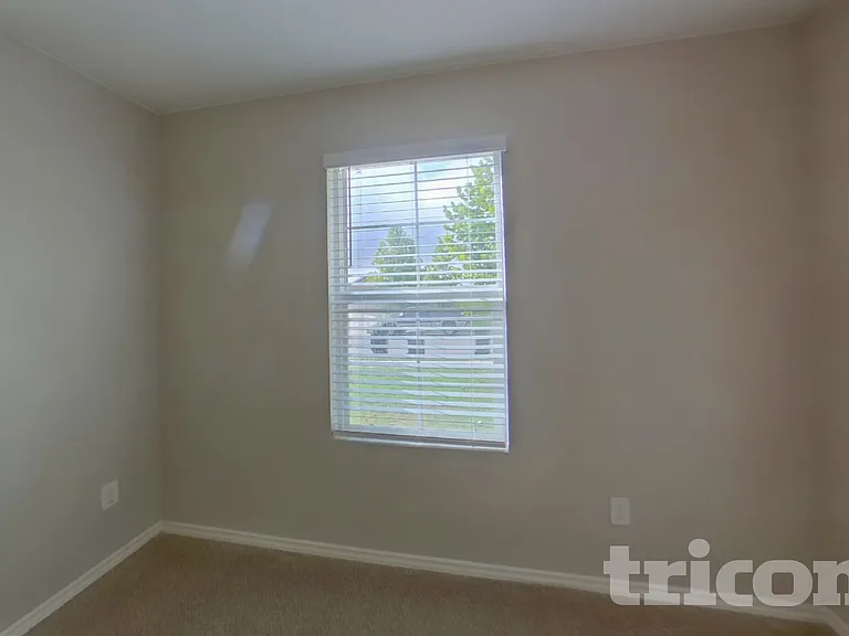 1016 Adler Way — Photo 9