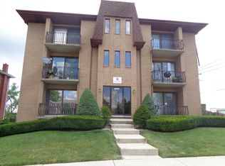 14655 Lamon Ave APT 1S, Midlothian, IL 60445