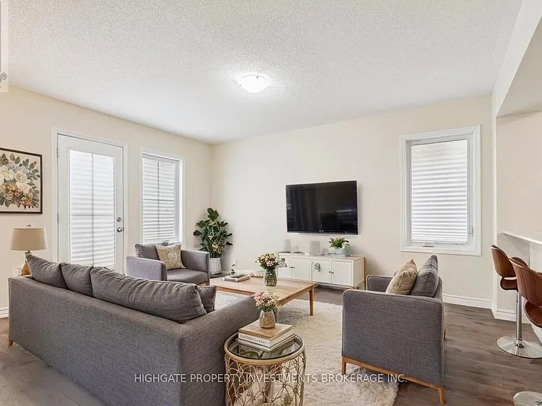 107 Lemieux Ct — Photo 5