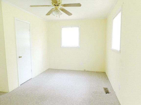 4th image of 1008 Lakeview Blvd
