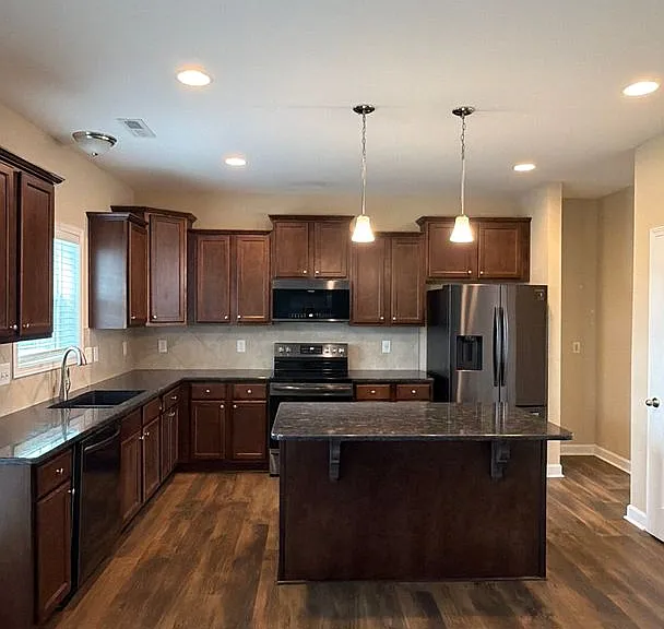 1661 Stackhouse Dr — Photo 13