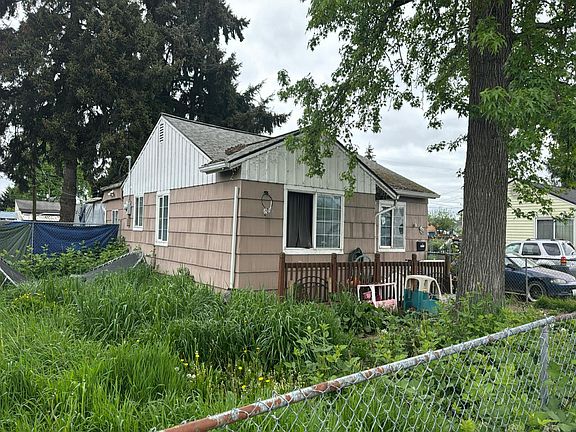 3rd image of 359 Beech St