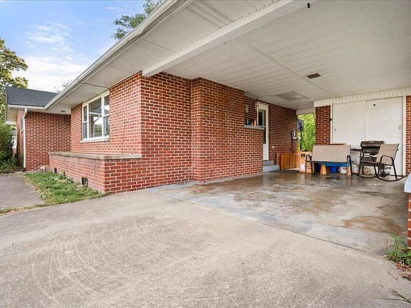 4th image of 306 Barton Mill Rd