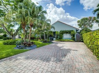2016 NE 26th Dr, Fort Lauderdale, FL 33306