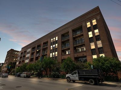 1350 W Fullerton Ave APT 522, Chicago, IL, 60614