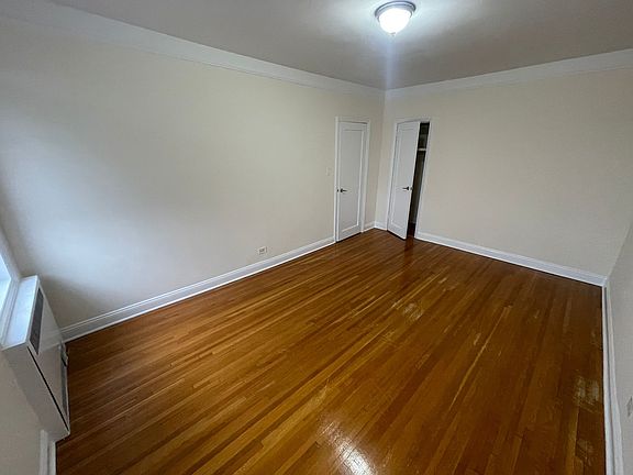 5th image of 3619 167th St #3HH