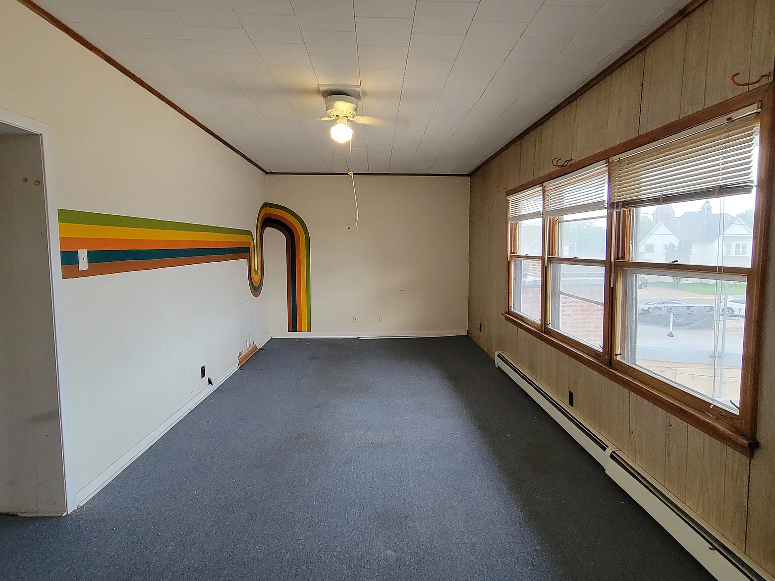 4 bed, $1,600 — Photo 3