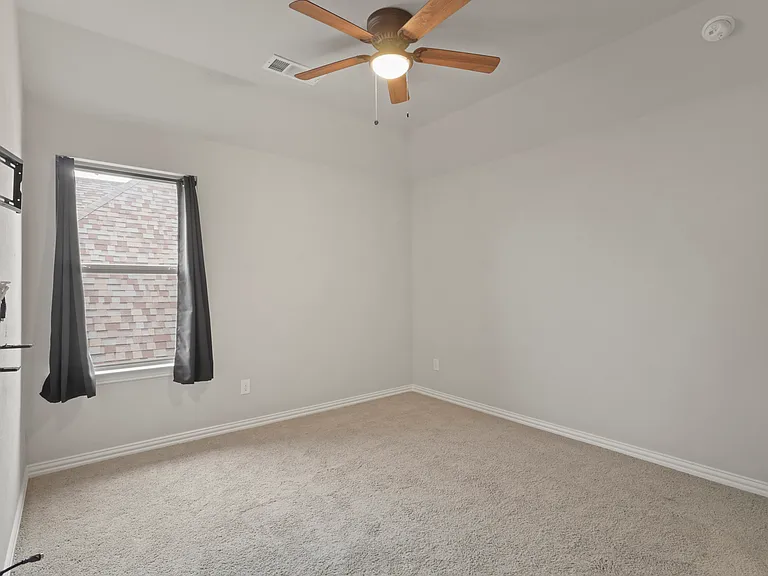 1144 Knoll St — Photo 11