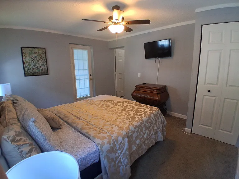506 Pinckney St — Photo 28