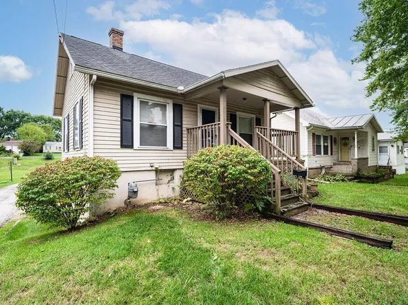 313 W High St, Mount Gilead, OH 43338