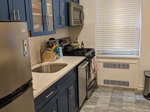 4th image of 4120 46th St APT 3F