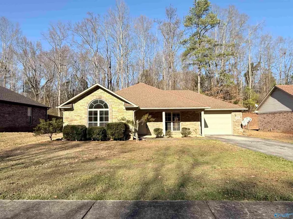 788 Charley Patterson Rd, New Market, AL 35761