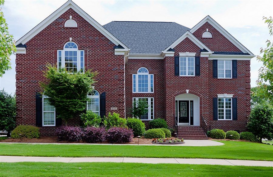1st image of 3712 Halcyon Dr