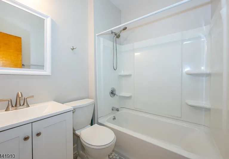 103 Knapp Ave #2 — Photo 18