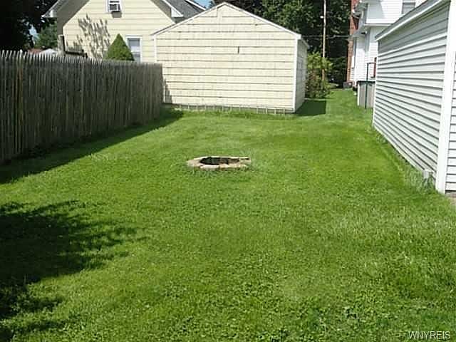 2nd image of 530 Euclid Ave