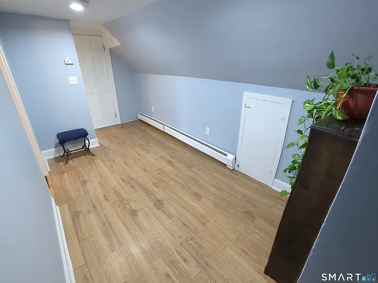 633 Arch St #3 — Photo 6