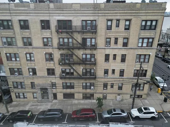 61 65th Street image 16 of 17