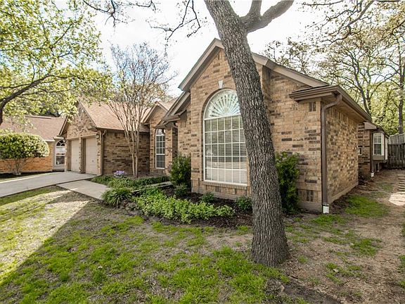 2nd image of 2501 Timber Crest Ln