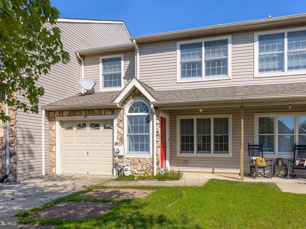 135 Carriage Ln, Swedesboro, NJ 08085