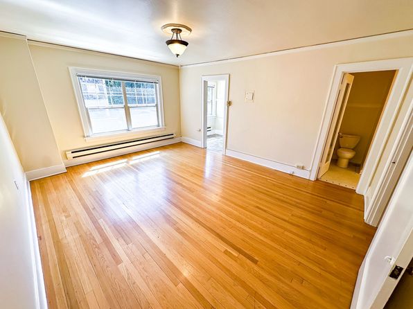 516 E Union St #304