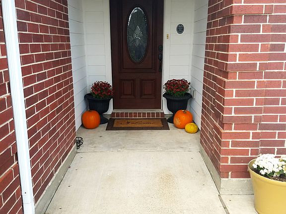 3rd image of 2914 31st Ave N