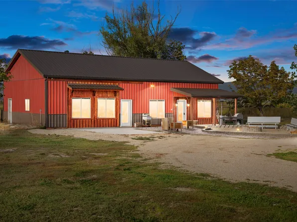592 Stevensville Airport Rd, Stevensville, MT 59870
