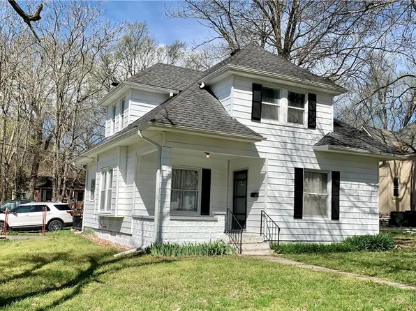 600 N College St, Richmond, MO 64085