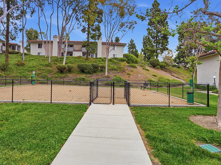 Shadowridge Woodbend — Photo 23