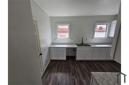 2509 Gladstone St Photo 1