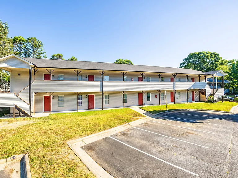 Ashford Place Apartments — Photo 18