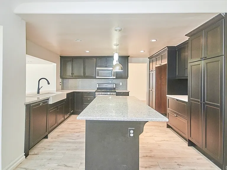 530 Cameron Crest Dr — Photo 12