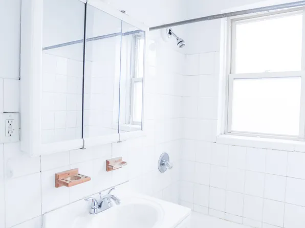 3405 N Pulaski Rd Ste 3, Chicago, IL 60641