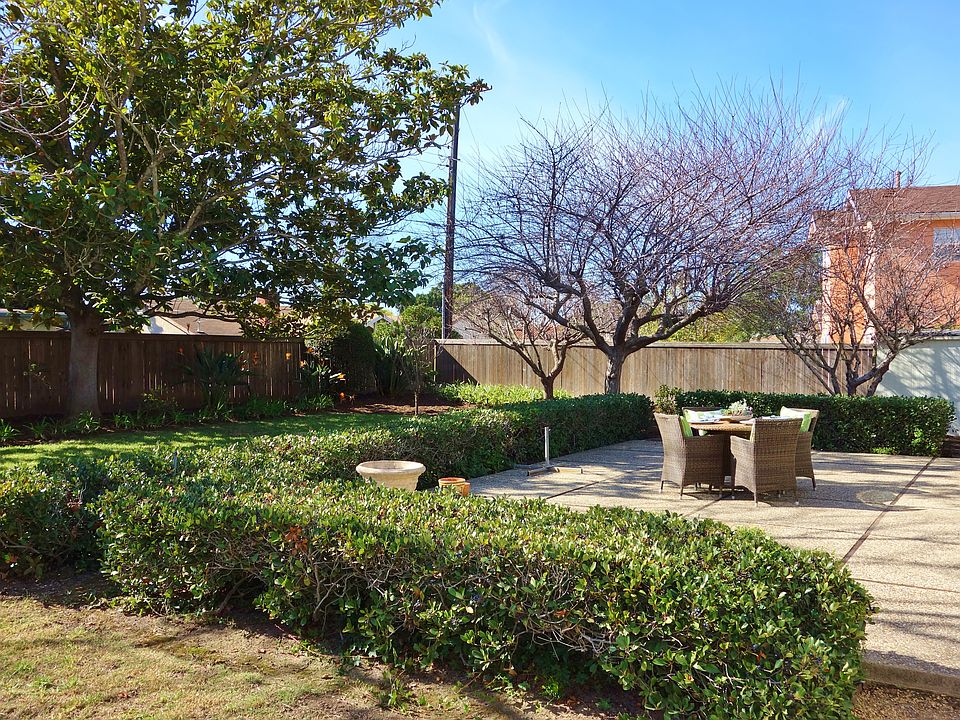 2nd image of 444 Los Feliz Dr